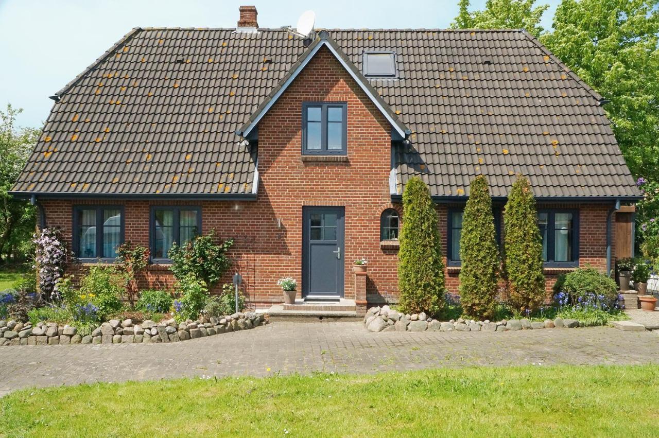 Charmantes Haus mit zwei Ferienwohnungen und großem Garten in Aventoft - Enjoy! Exterior foto